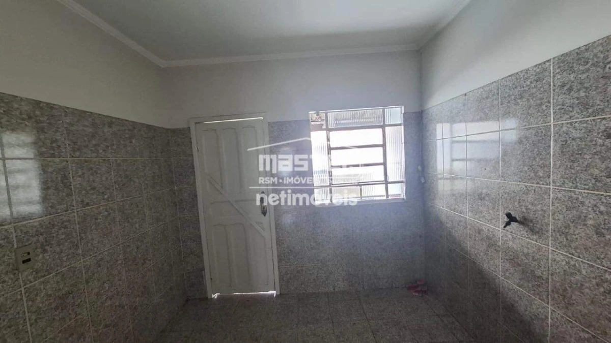 Casa para Locação com 3 quartos no bairro Lourdes