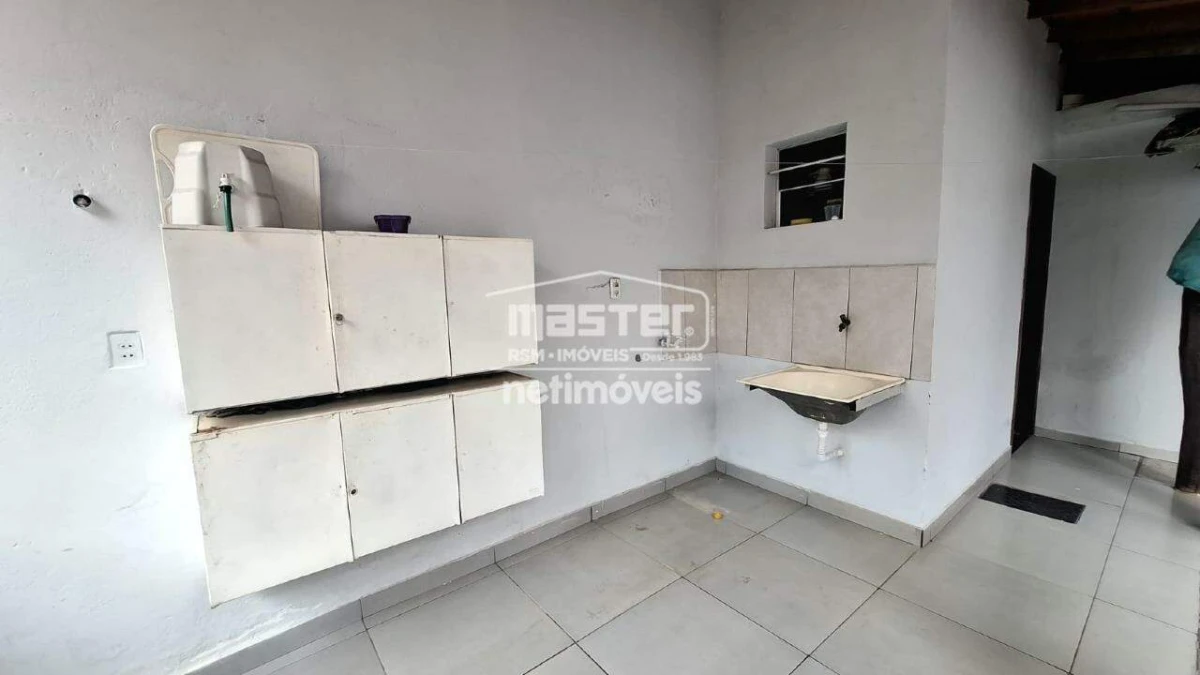Casa para Locação com 3 quartos no bairro Lourdes
