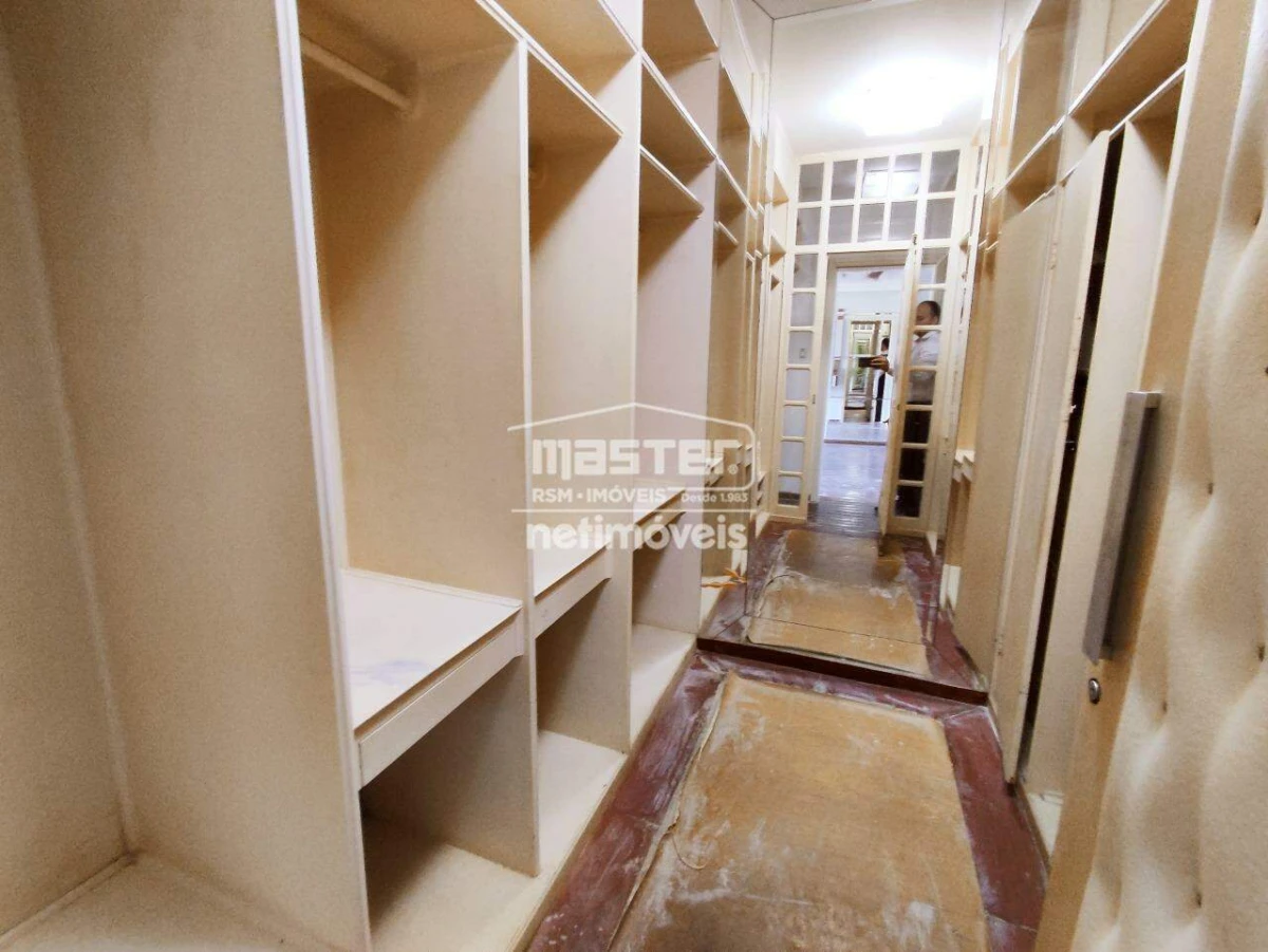 Casa para Locação com 4 quartos no bairro Melo