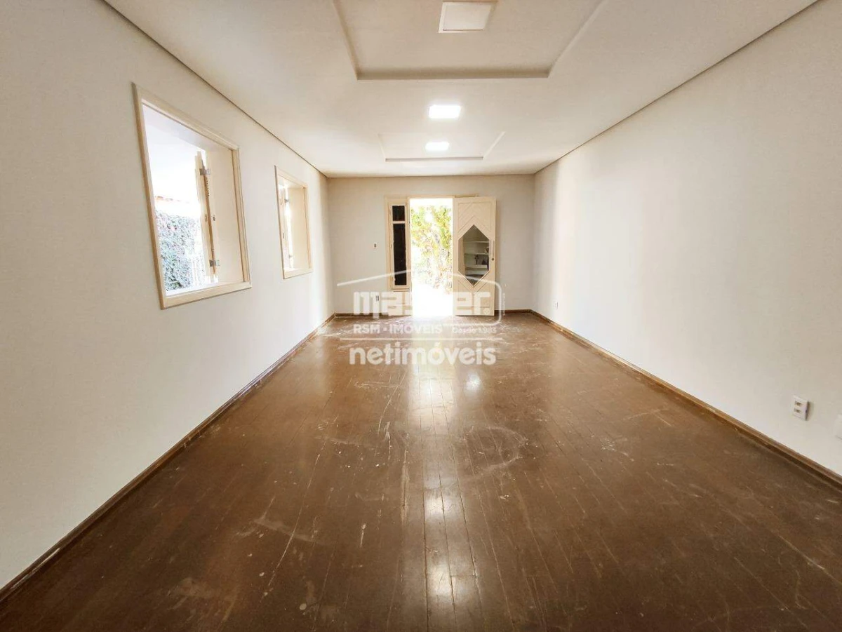 Casa para Locação com 4 quartos no bairro Melo