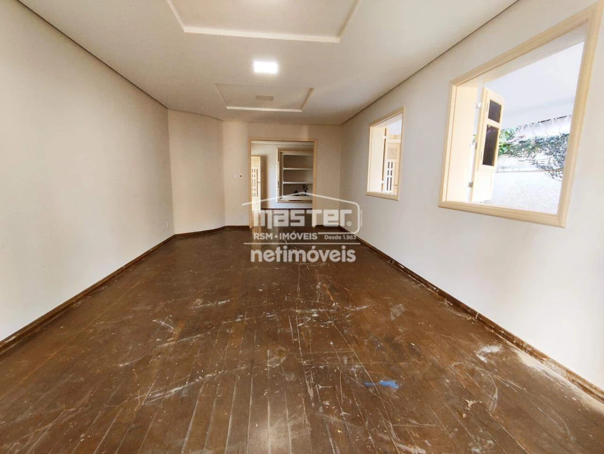 Casa para Locação com 4 quartos no bairro Melo
