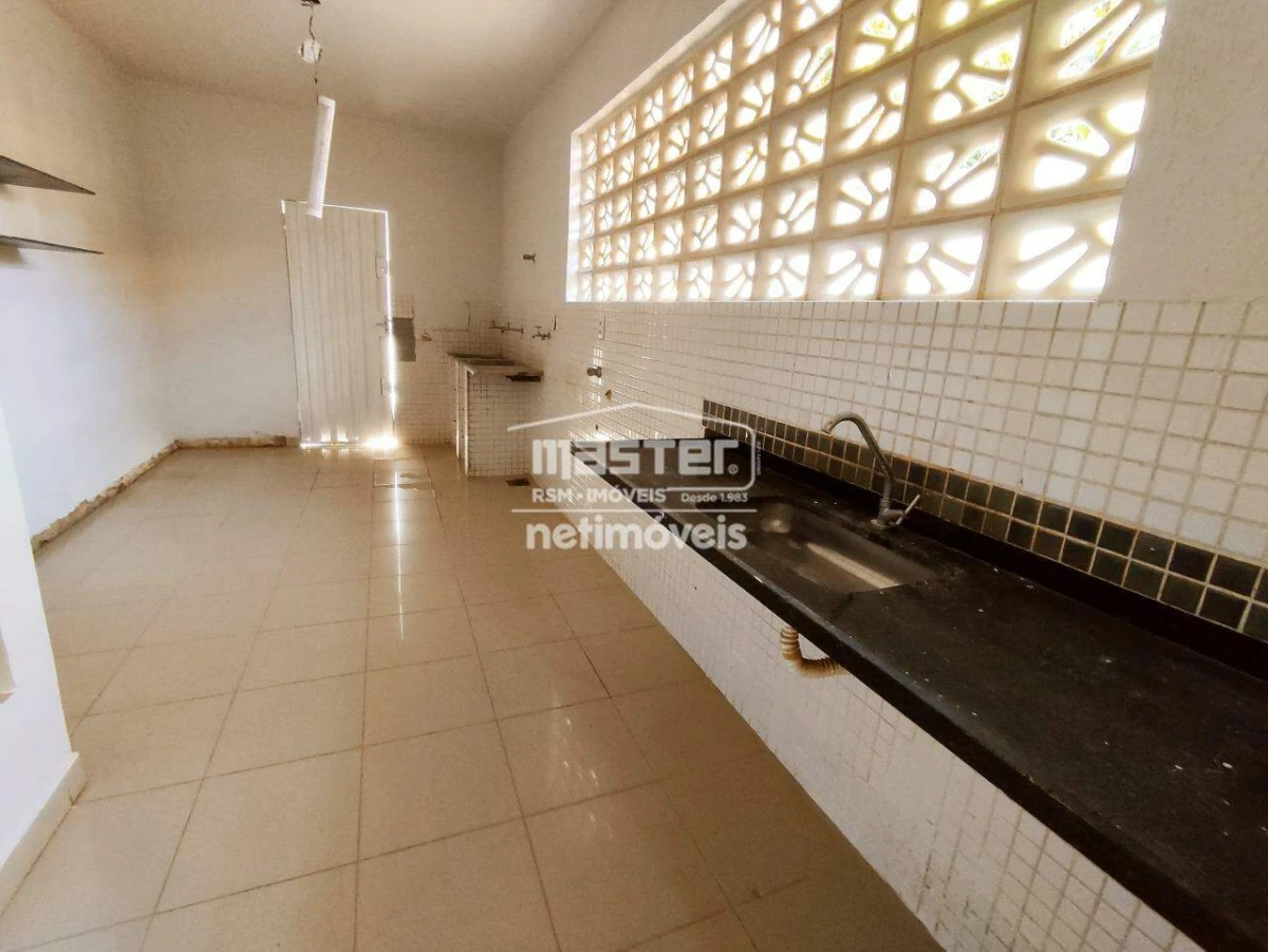 Casa para Locação com 4 quartos no bairro Melo