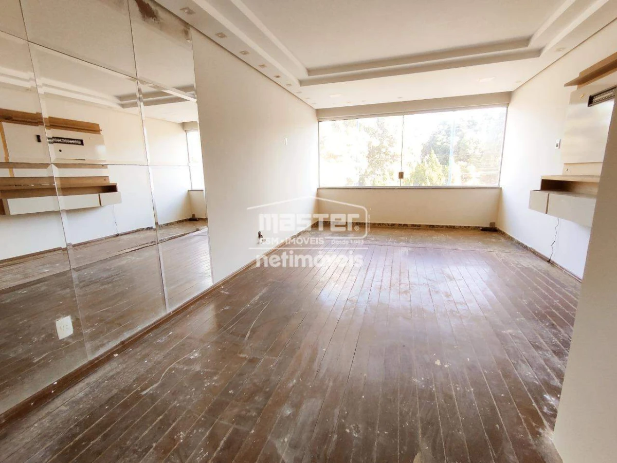 Casa para Locação com 4 quartos no bairro Melo