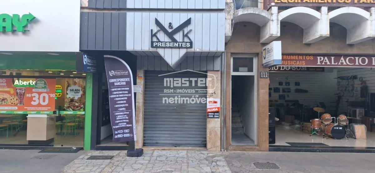 Ponto Comercial para Locação de área principal de 30,00 m² no bairro Centro