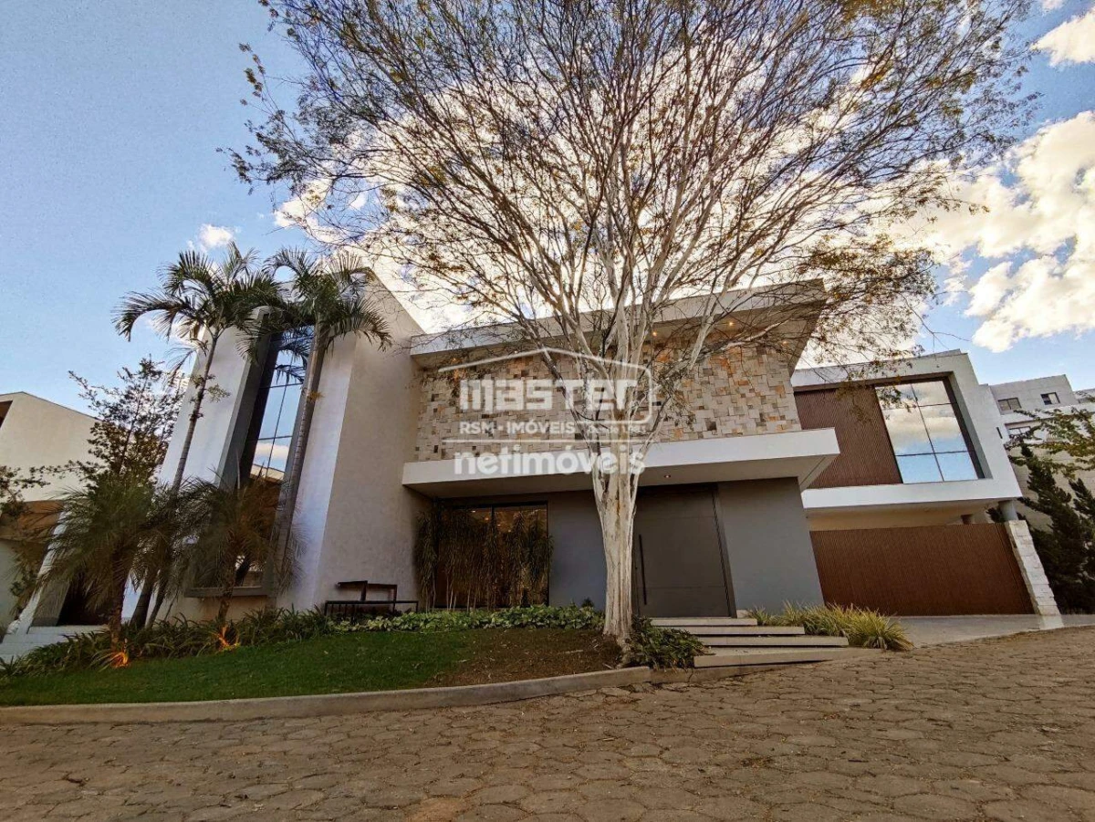 Casa em Condomínio Mobiliado para Locação com 4 quartos no bairro Funcionários