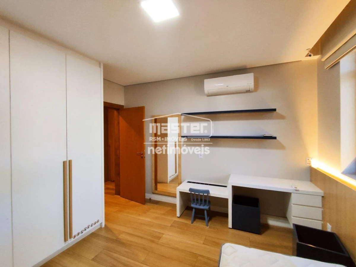 Casa em Condomínio Mobiliado para Locação com 4 quartos no bairro Funcionários