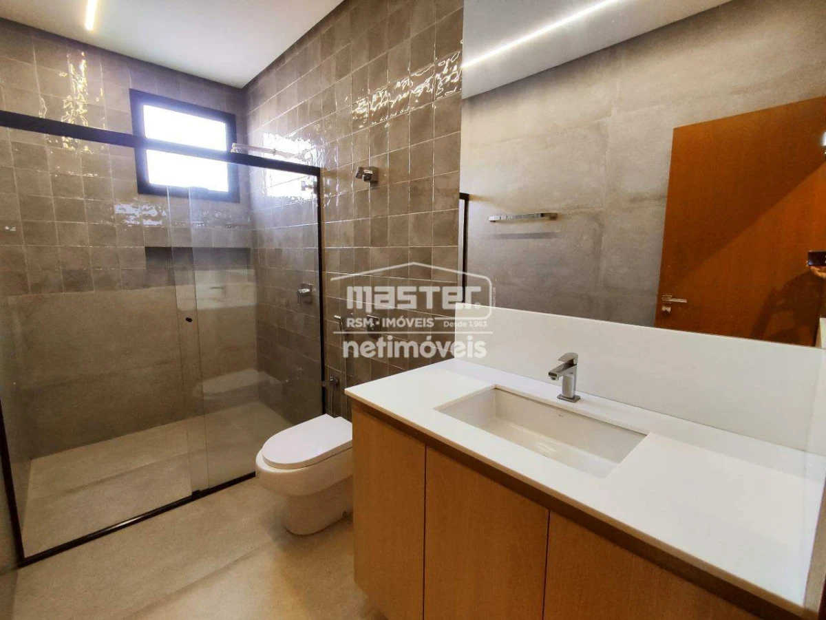 Casa em Condomínio Mobiliado para Locação com 4 quartos no bairro Funcionários
