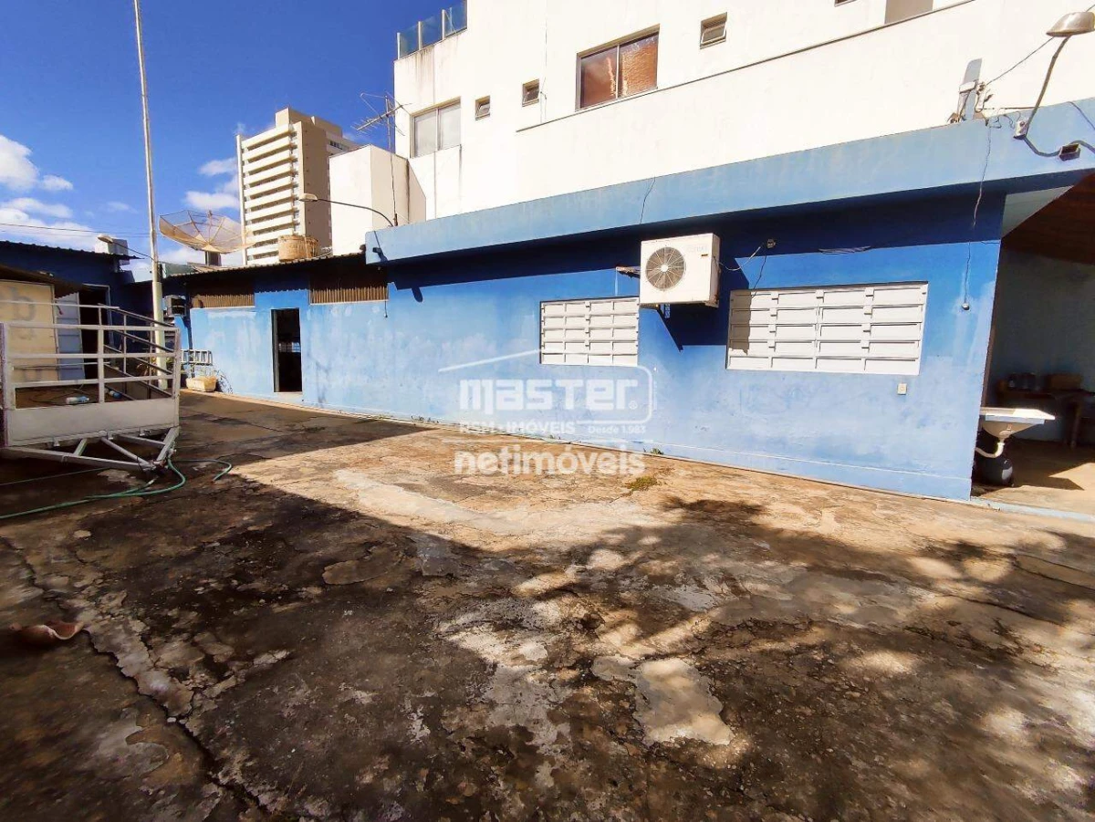 Ponto Comercial para Locação de área principal de 292,83 m² no bairro Melo