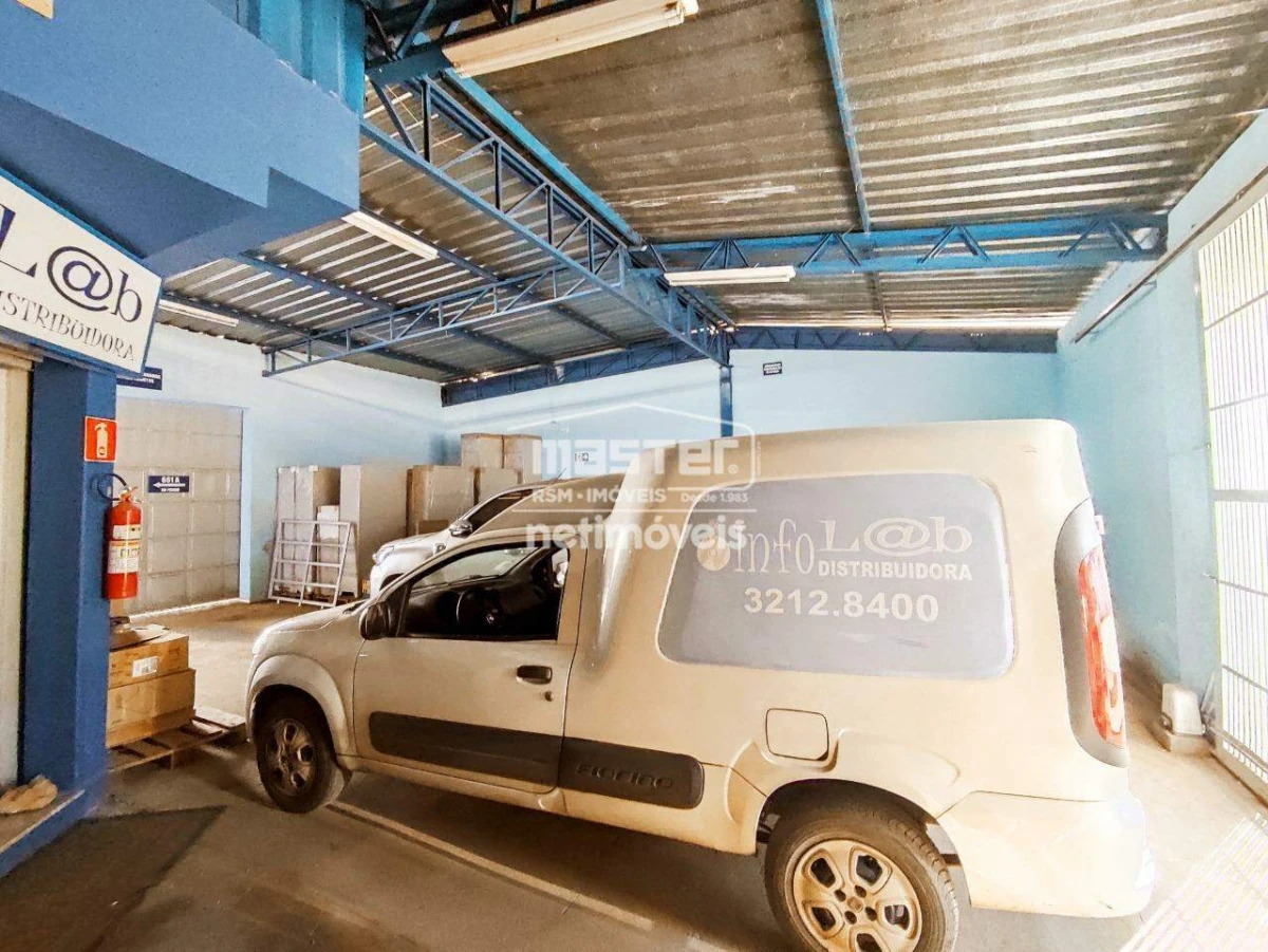 Ponto Comercial para Locação de área principal de 292,83 m² no bairro Melo