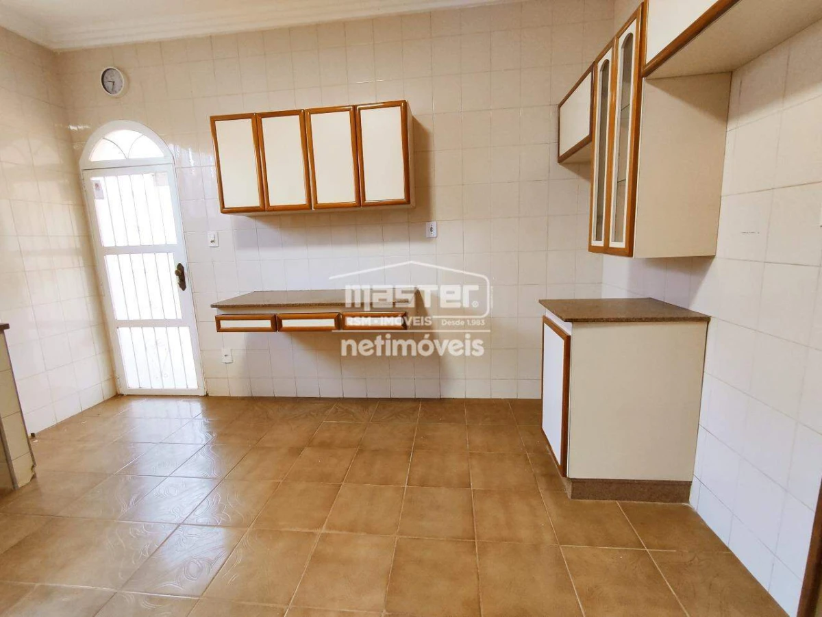 Casa para Locação com 3 quartos no bairro Morada do Sol