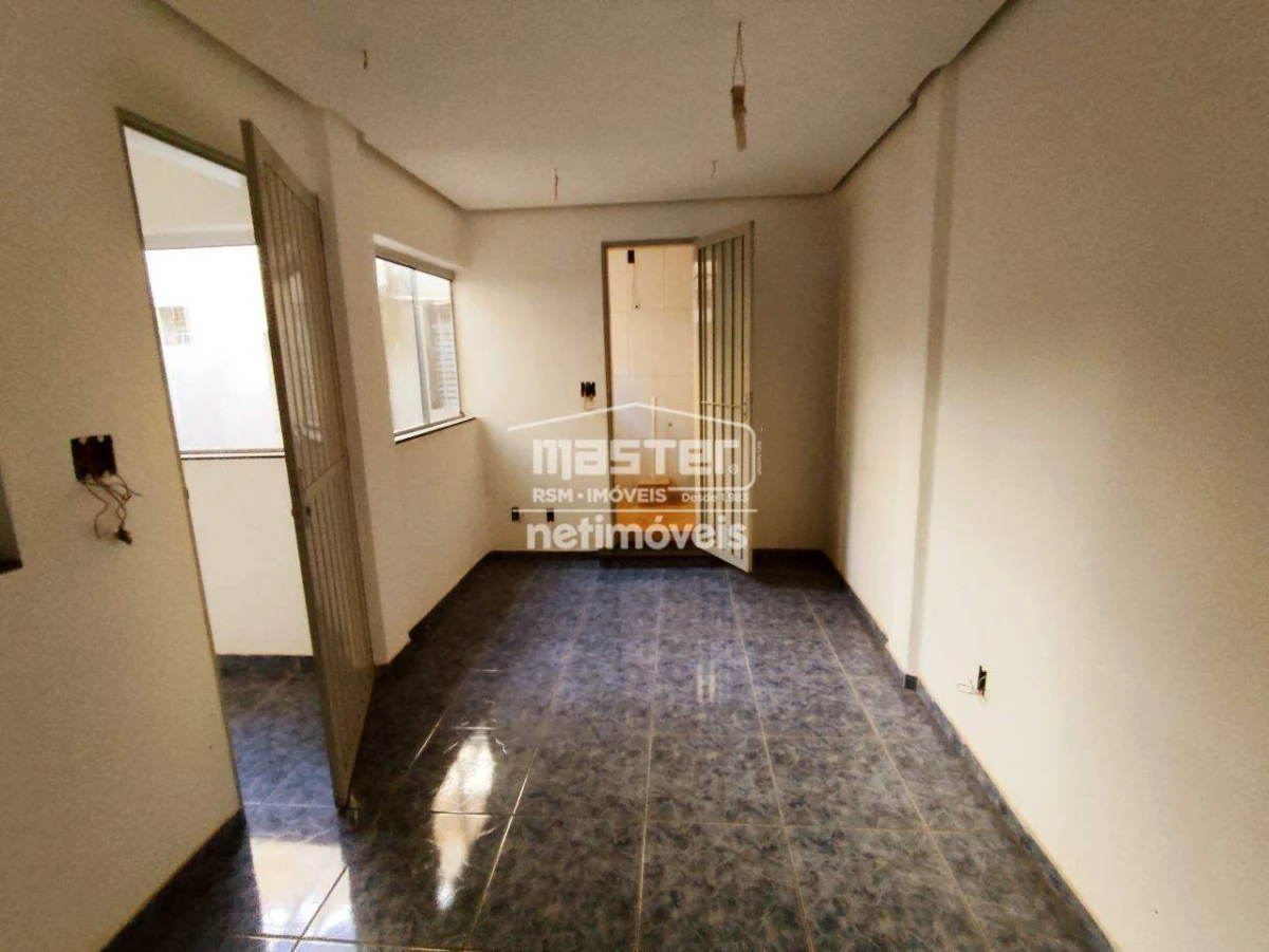Prédio para Locação com 10 salas no bairro Centro em Montes Claros