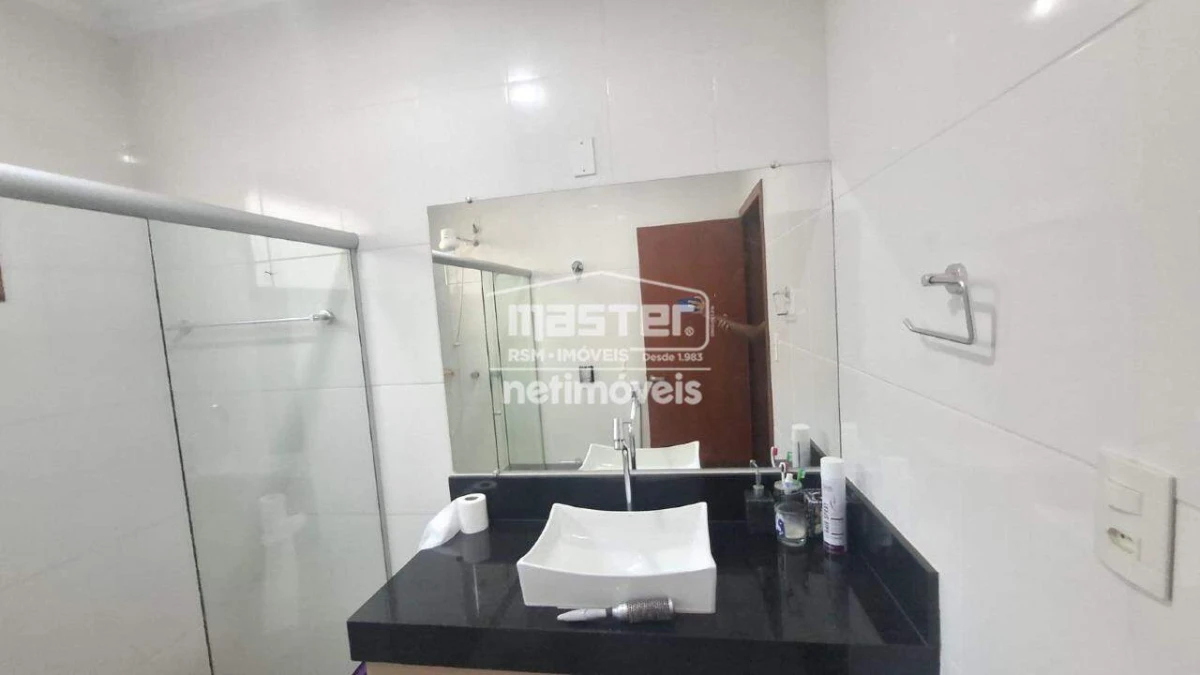 Casa Mobiliado para Locação com 4 quartos no bairro Ibituruna