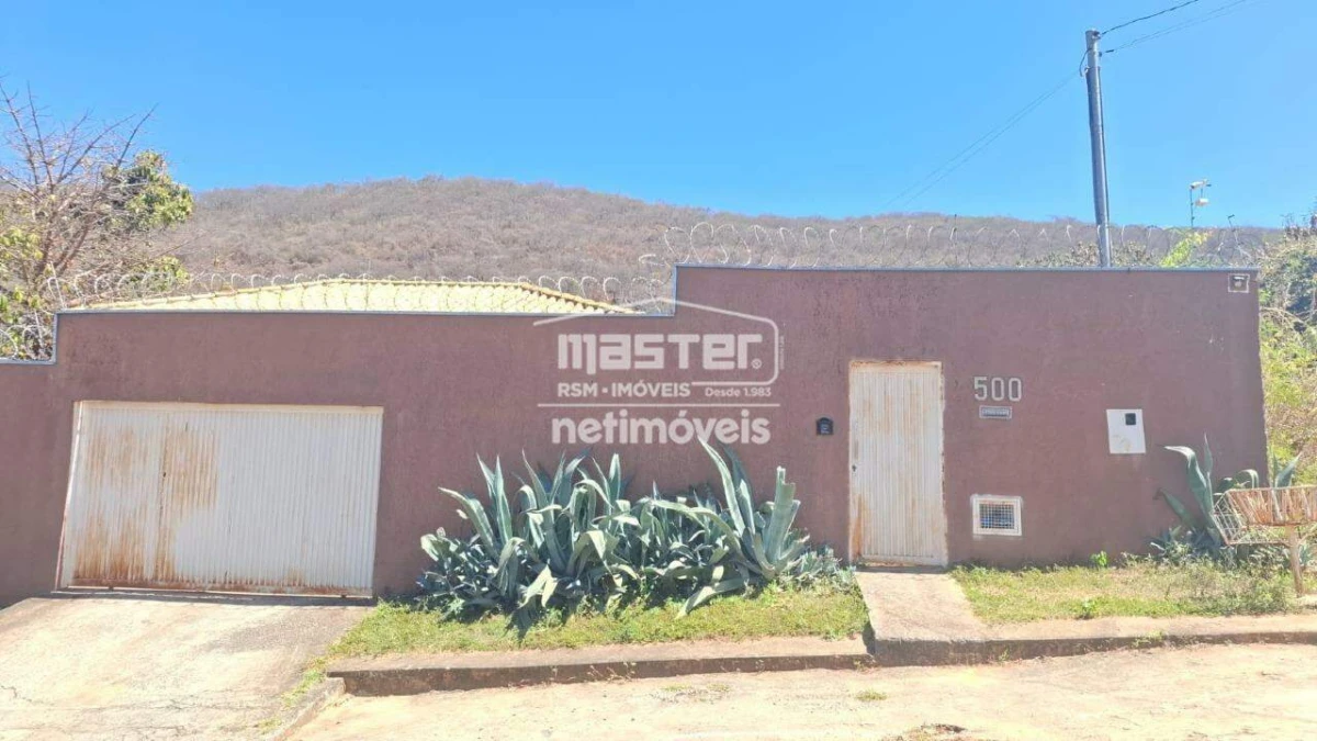 Casa Mobiliado para Locação com 4 quartos no bairro Ibituruna