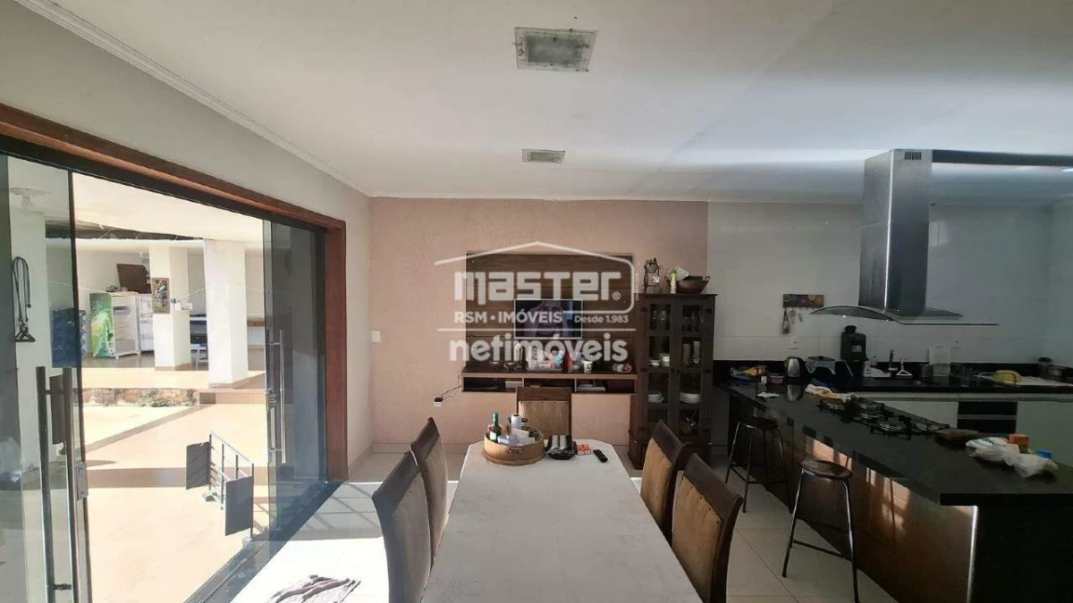 Casa Mobiliado para Locação com 4 quartos no bairro Ibituruna
