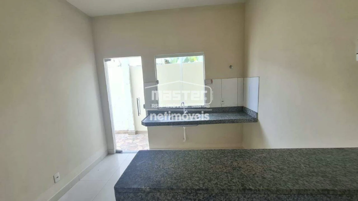 Casa para Locação com 2 quartos no bairro Monte Carmelo