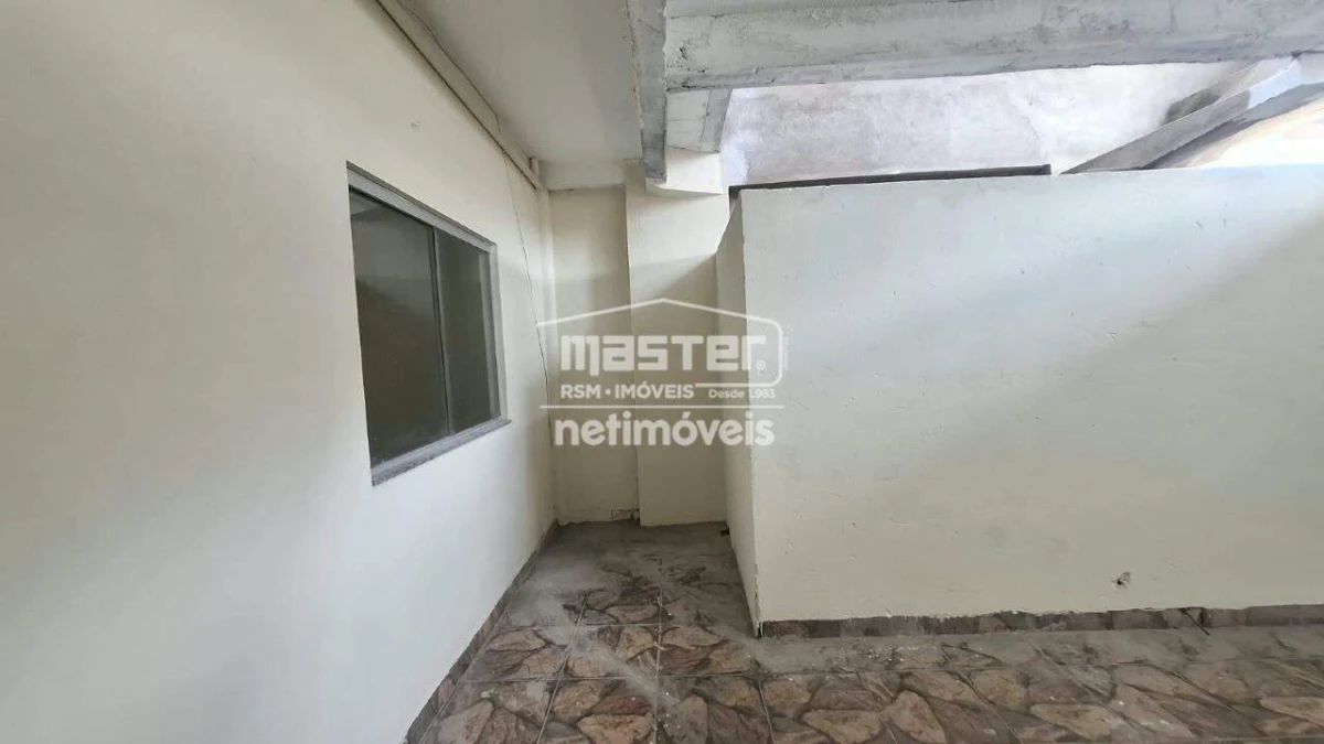 Casa para Locação com 2 quartos no bairro Monte Carmelo