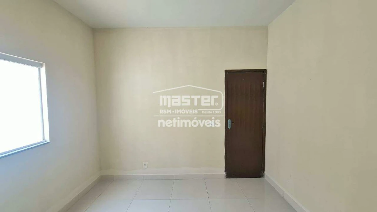 Casa para Locação com 2 quartos no bairro Monte Carmelo