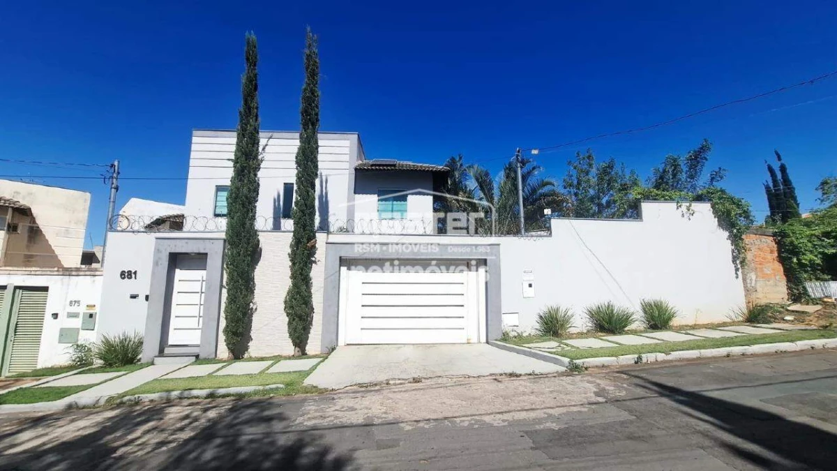 Casa para Locação no bairro Ibituruna