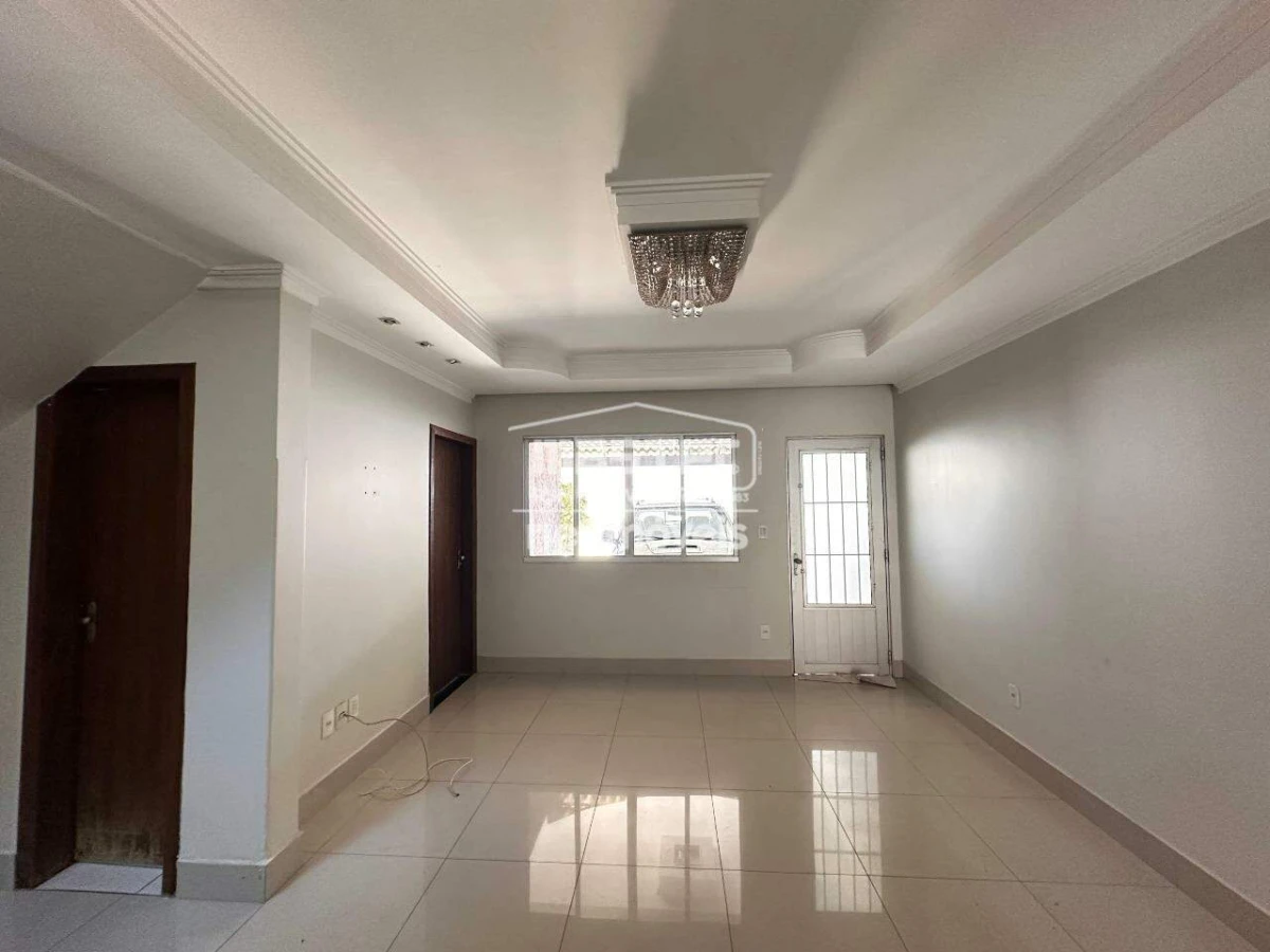 Casa para Locação com 6 quartos no bairro Todos os Santos