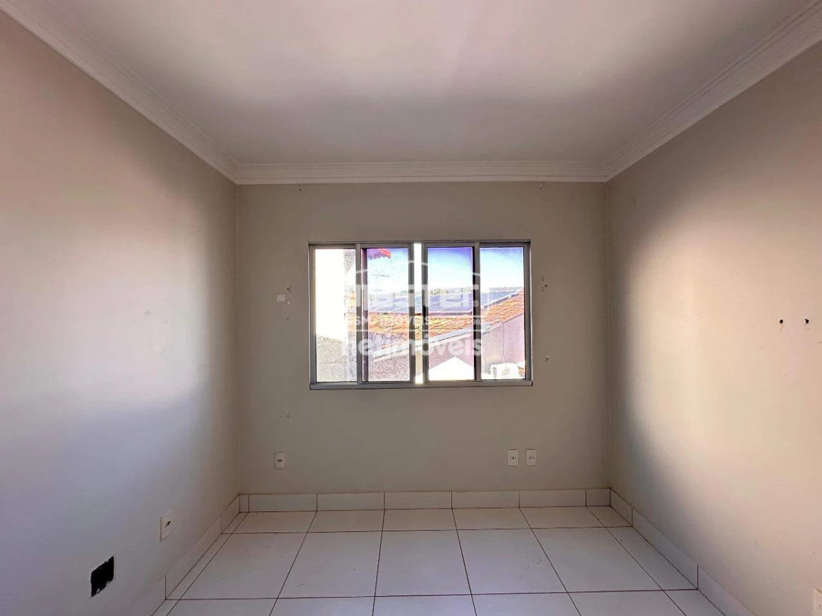 Casa para Locação com 6 quartos no bairro Todos os Santos