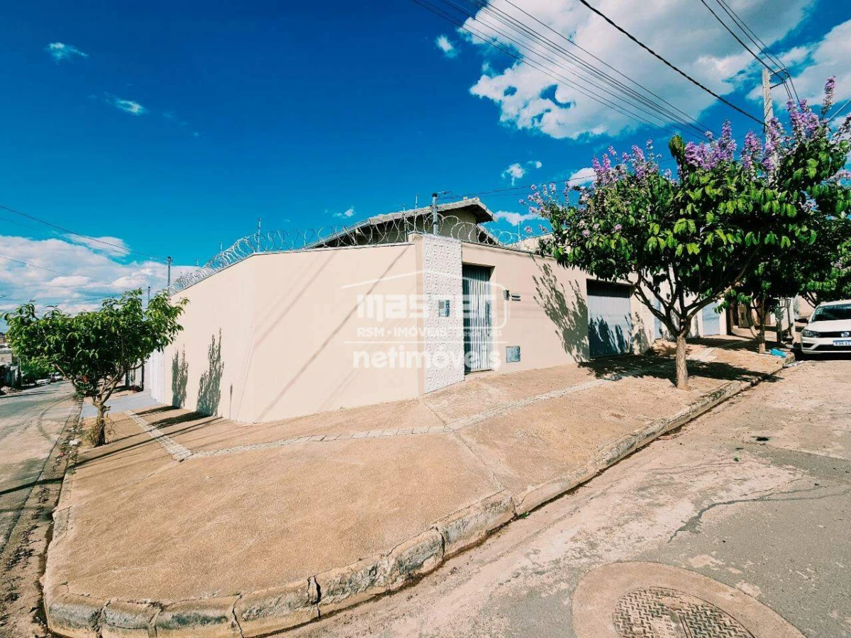 Casa Mobiliado para Locação com 3 quartos no bairro Jardim Olímpico
