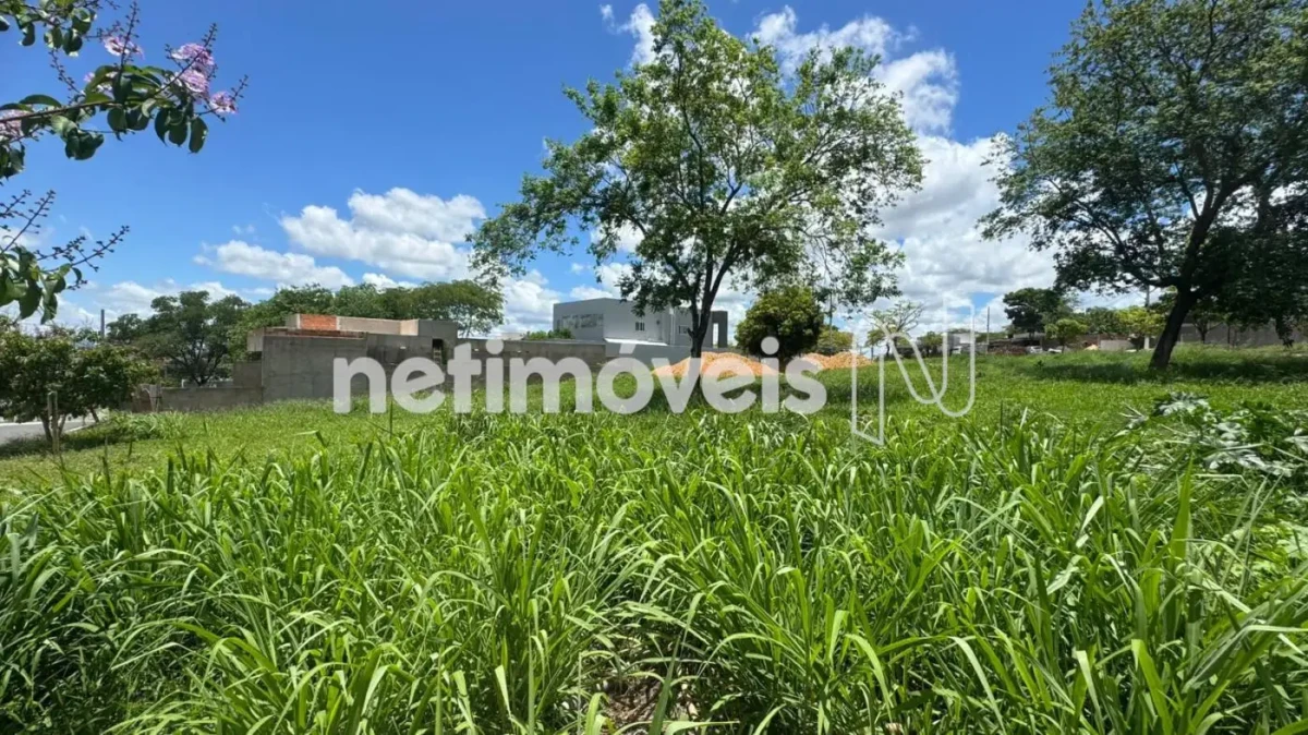 Lote para Venda com área de 360 m² no bairro Planalto