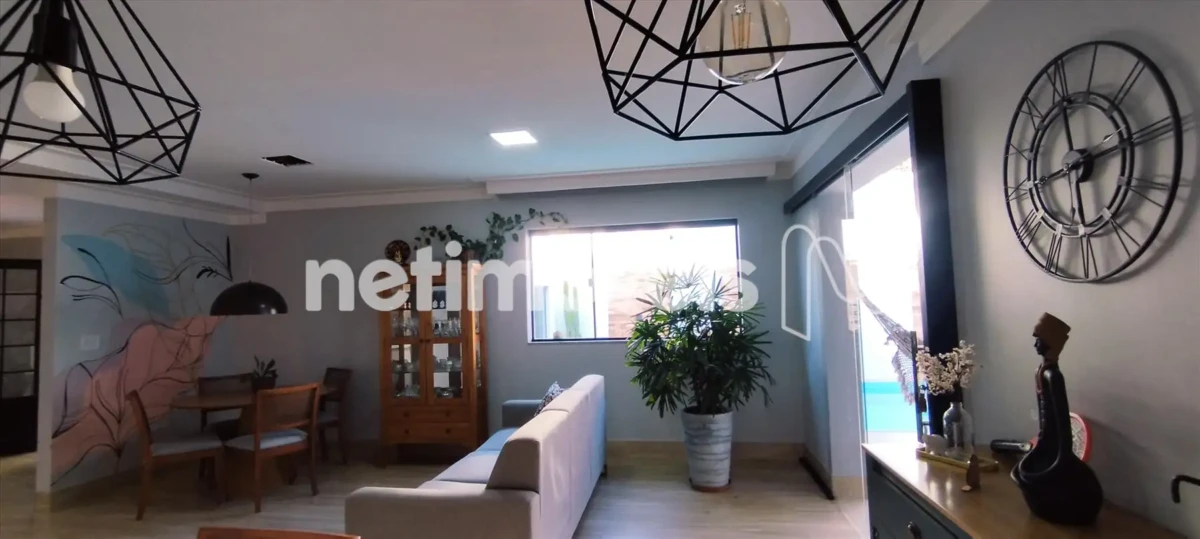 Casa para Venda com 4 quartos no bairro Todos Os Santos