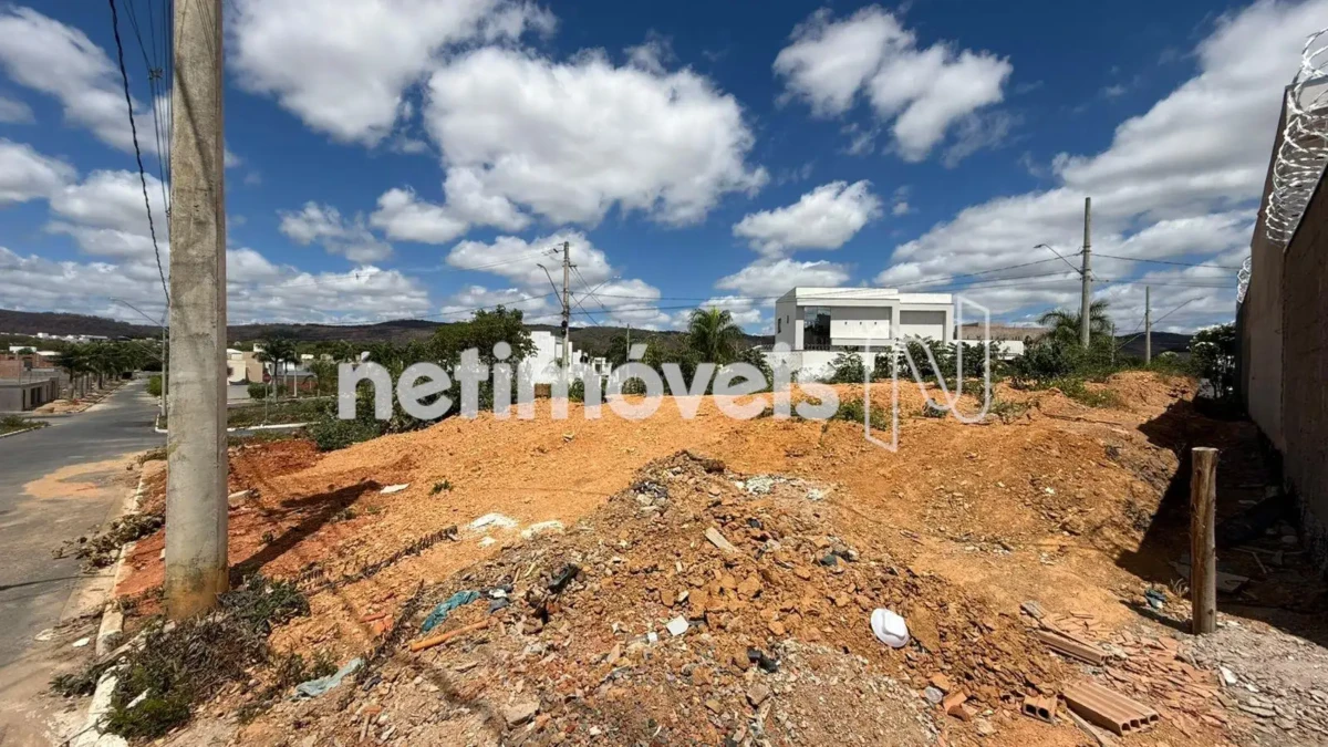 Lote para Venda com área de 289.2 m² no bairro Loteamento Reserva Real