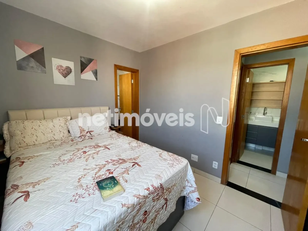 Apartamento para Venda com 2 quartos no bairro Vila Guilhermina