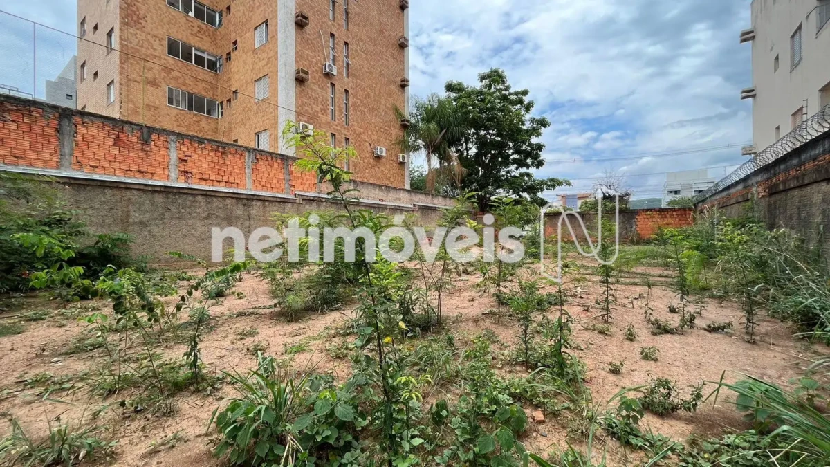 Lote para Venda com área de 450 m² no bairro Morada do Sol