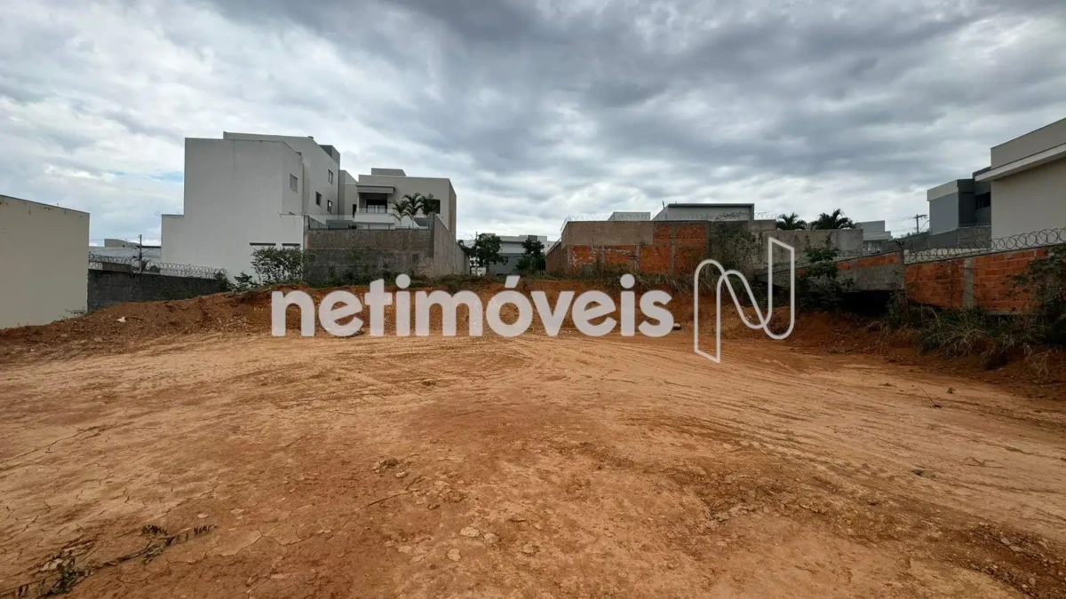 Lote para Venda com área de 892.5 m² no bairro Ibituruna