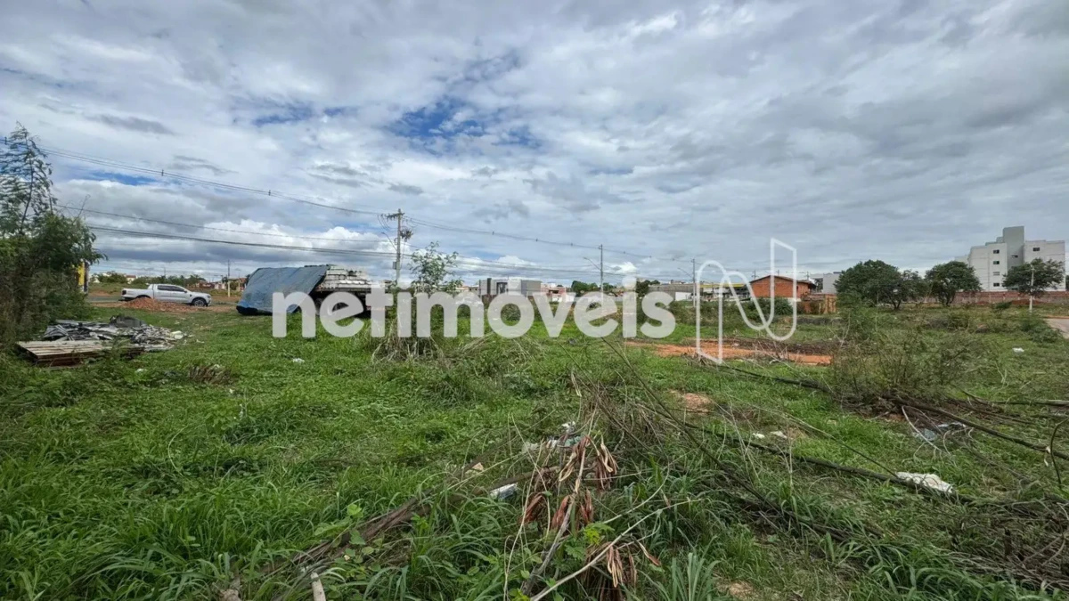 Lote para Venda com área de 1800 m² no bairro Planalto