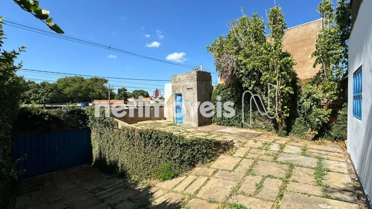 Casa para Venda com 3 quartos no bairro Sagrada Família
