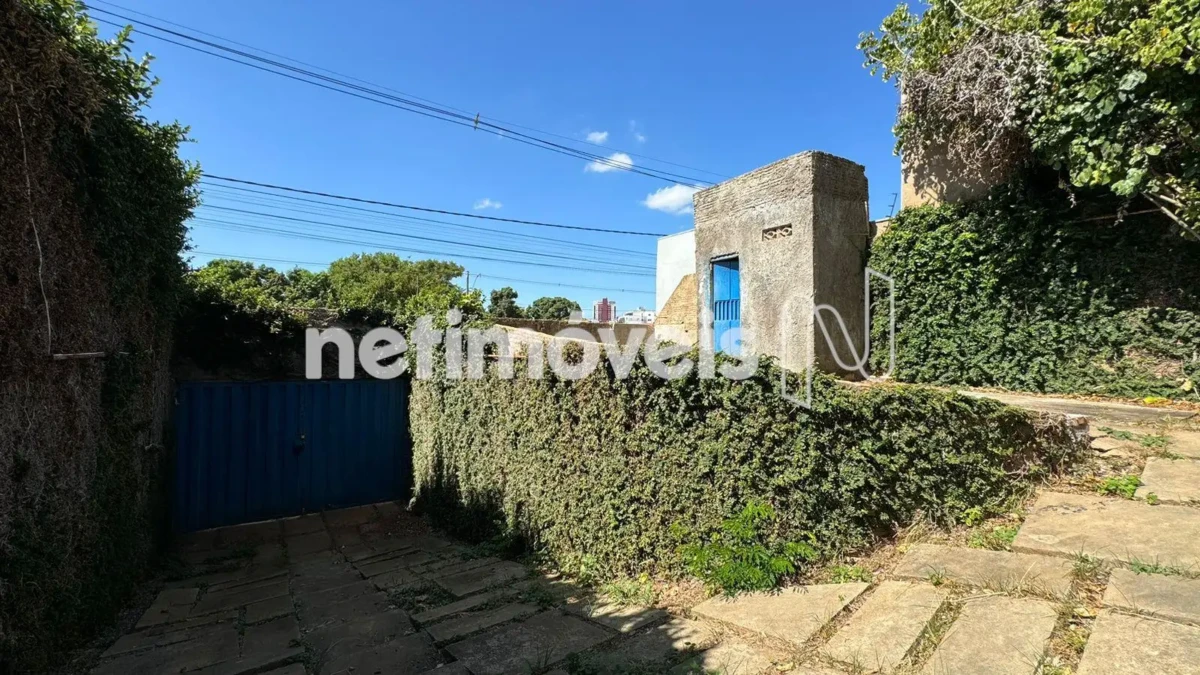 Casa para Venda com 3 quartos no bairro Sagrada Família