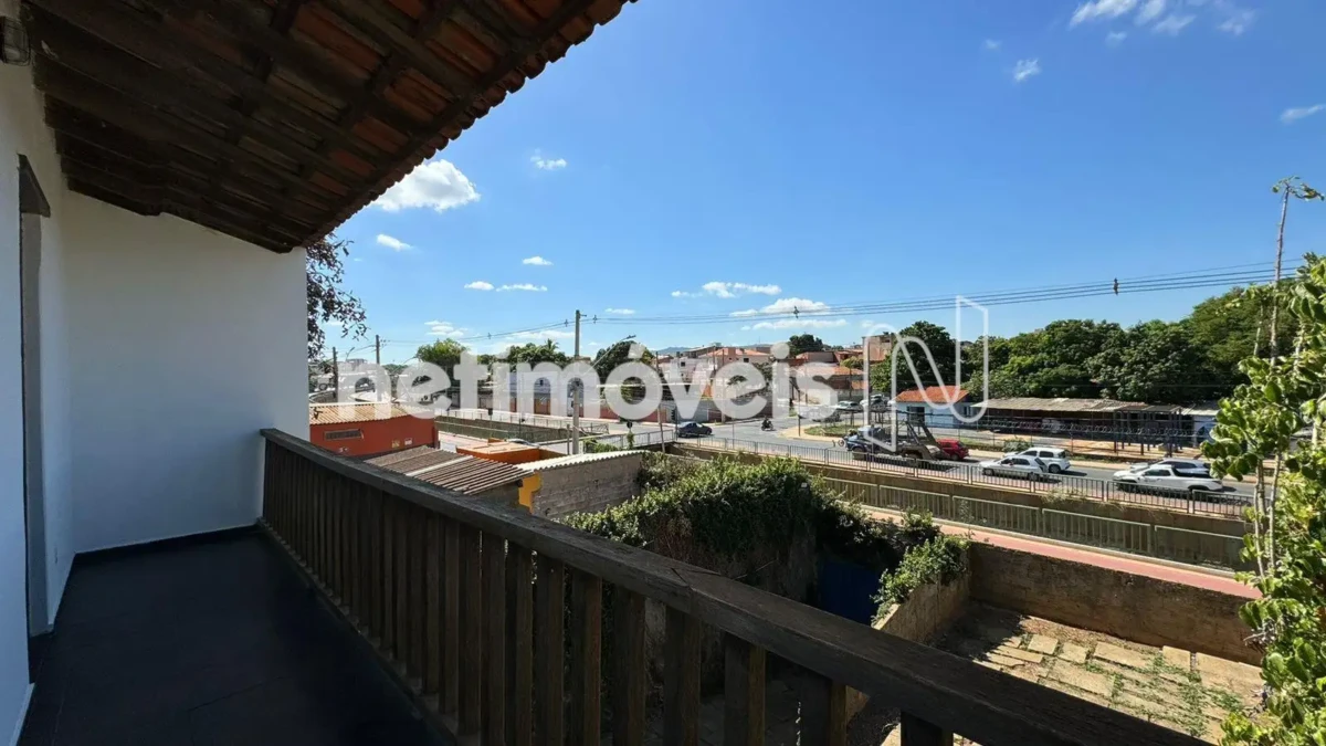 Casa para Venda com 3 quartos no bairro Sagrada Família