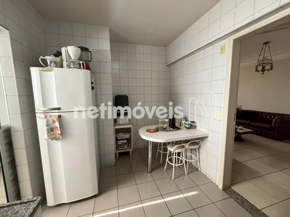 Cobertura para Venda com 4 quartos no bairro Centro