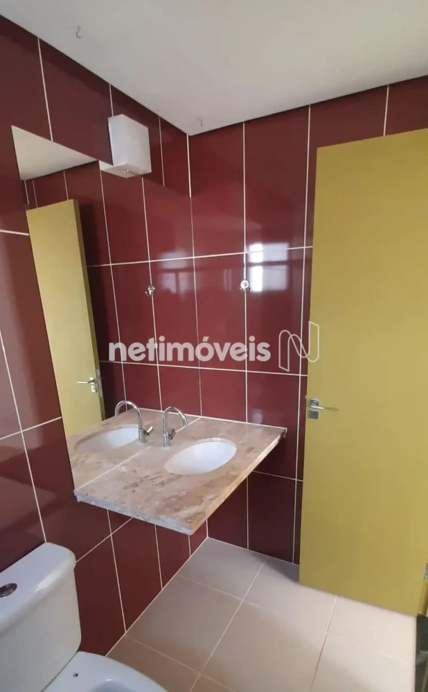 Apartamento para Venda com 3 quartos no bairro Cândida Câmara