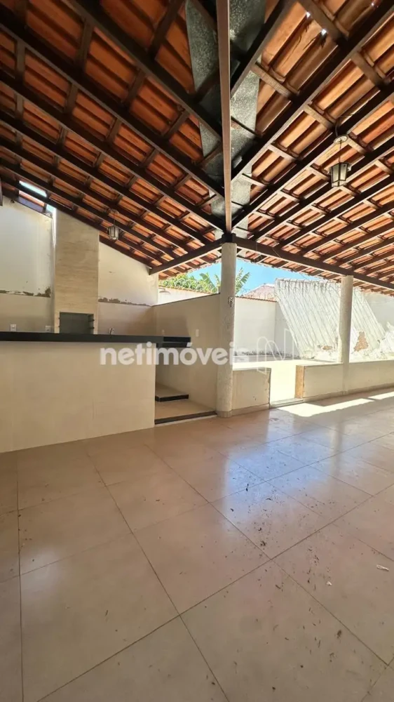 Casa para Venda com 3 quartos no bairro Alice Maia