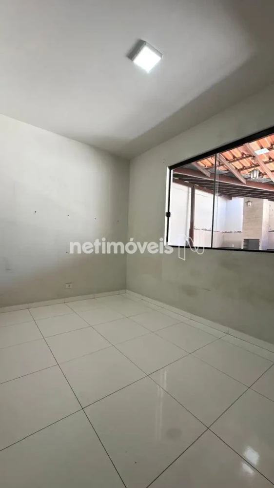 Casa para Venda com 3 quartos no bairro Alice Maia