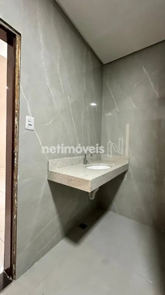 Casa para Venda com 3 quartos no bairro Alice Maia