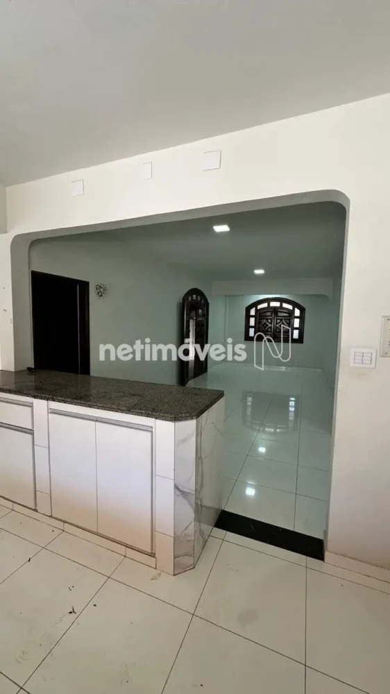 Casa para Venda com 3 quartos no bairro Alice Maia