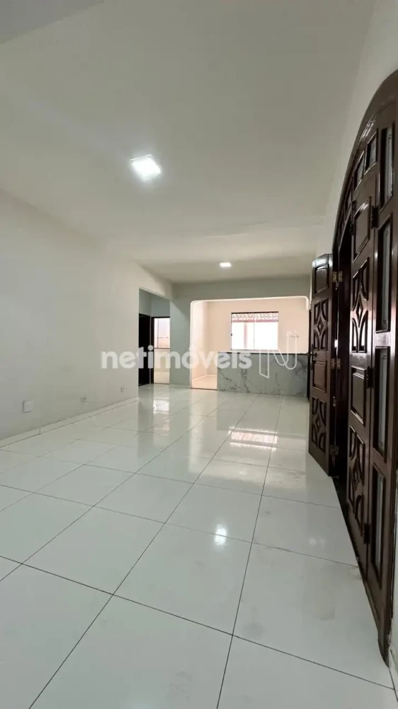Casa para Venda com 3 quartos no bairro Alice Maia