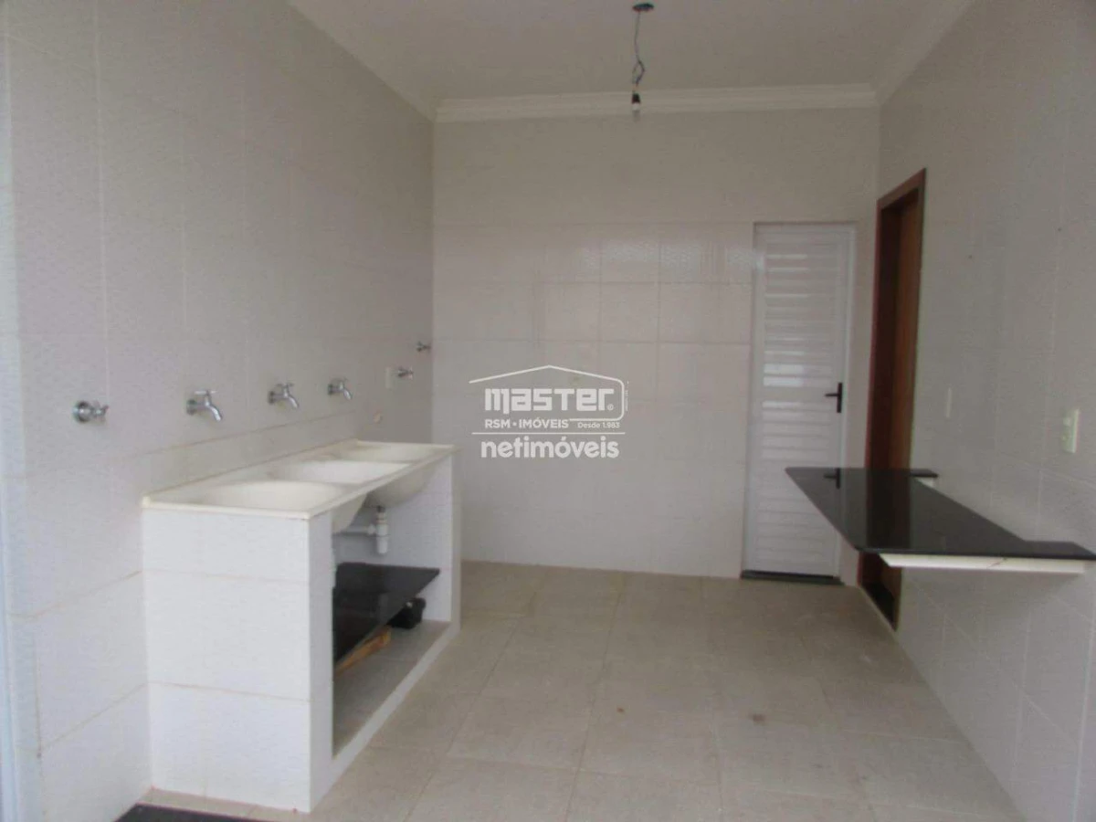 Casa em Condomínio para Locação no bairro Ibituruna