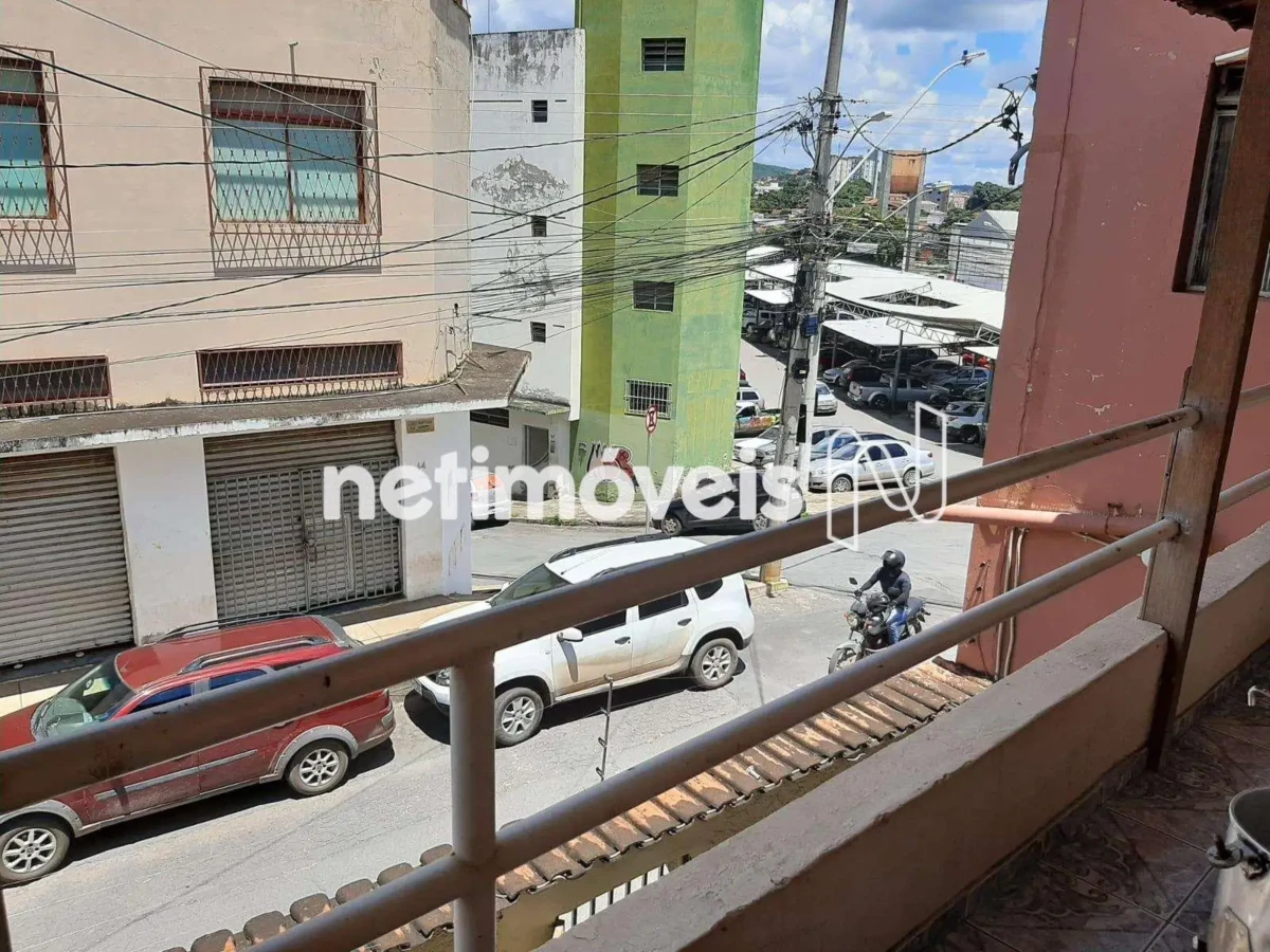 Casa para Venda com 5 quartos no bairro Centro