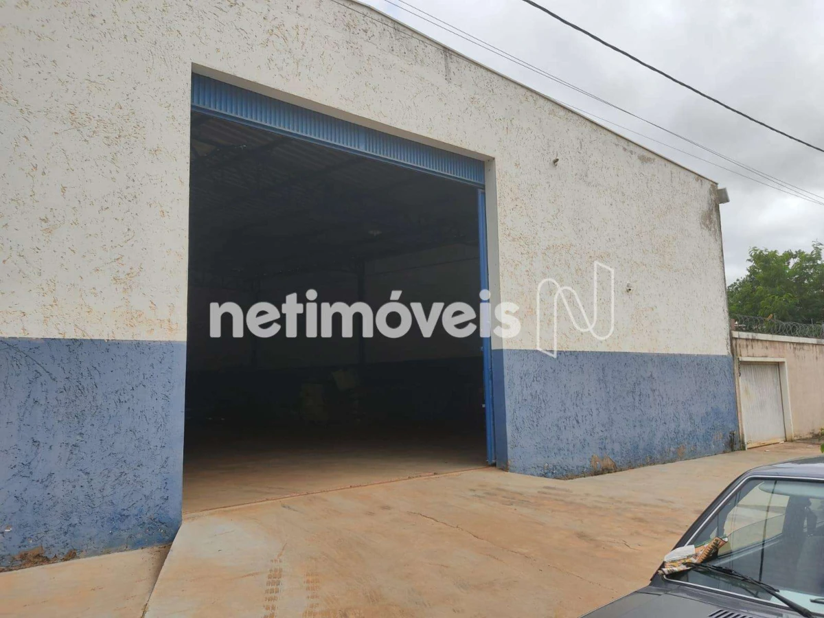 Galpão para Venda com área de 373 m² no bairro Canelas
