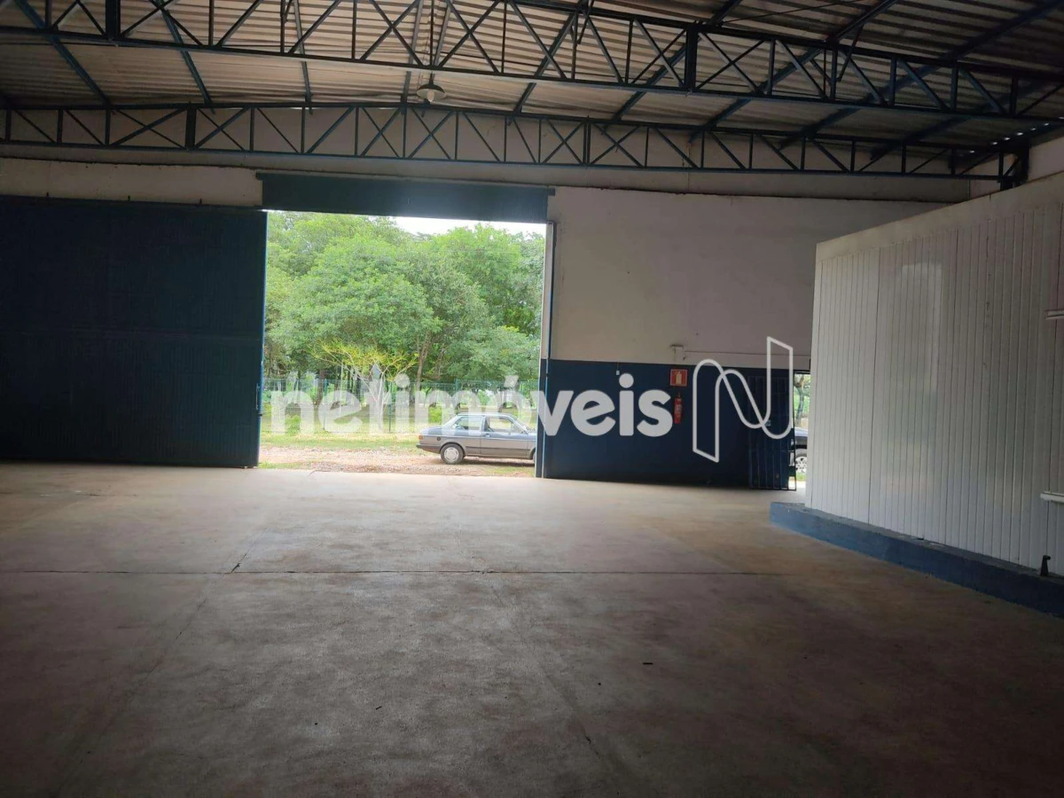Galpão para Venda com área de 373 m² no bairro Canelas