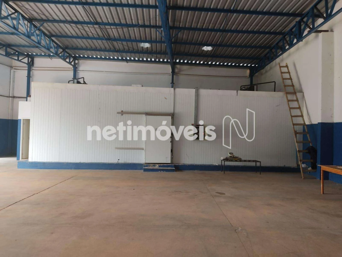 Galpão para Venda com área de 373 m² no bairro Canelas