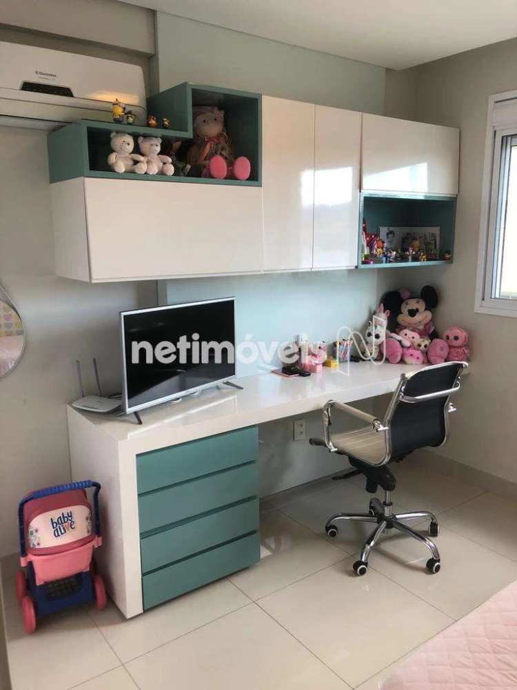Apartamento para Venda com 3 quartos no bairro Melo