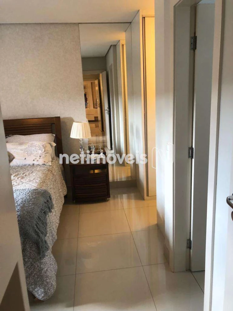 Apartamento para Venda com 3 quartos no bairro Melo