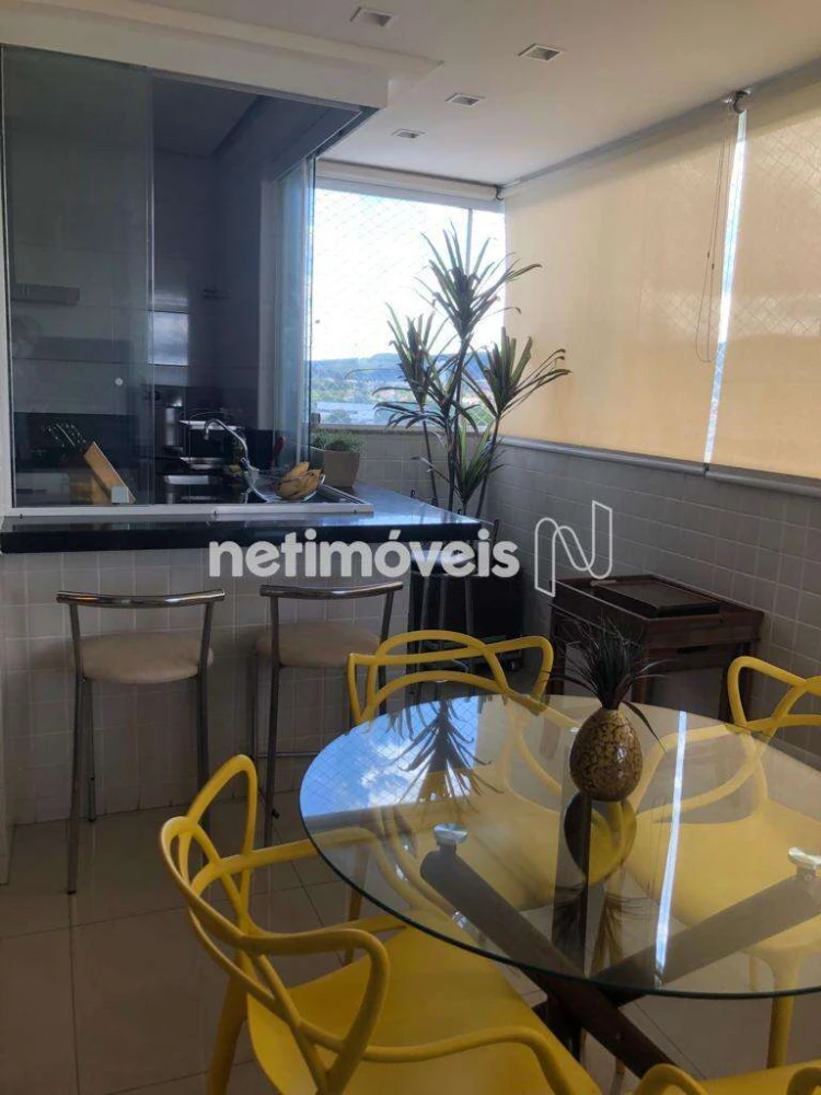Apartamento para Venda com 3 quartos no bairro Melo